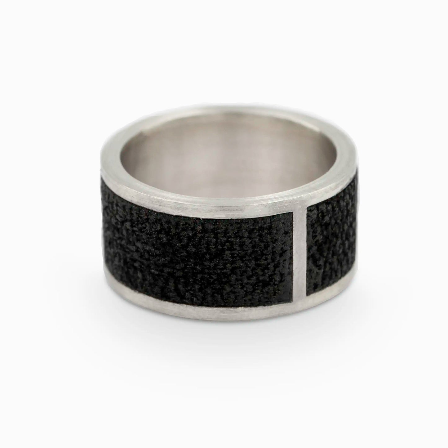 The Leatherline Ring
